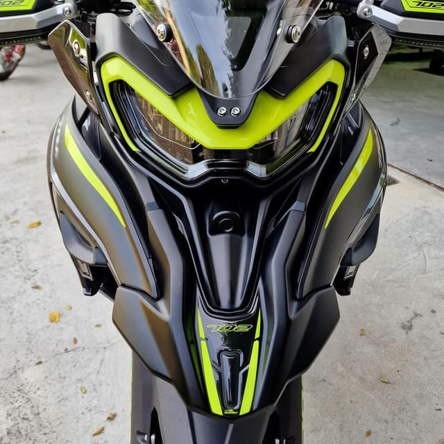 Thumbnail 4 de Resin Bike 3D Stickers for Benelli TRK 702X