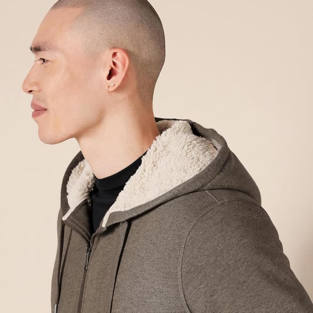 Detalle 2 de Amazon Essentials Sherpa Hoodie 235 gsm