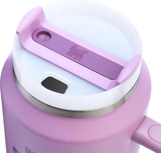 Detalle 2 de STANLEY Quencher H2.0 Tumbler with Handle & Straw (64 oz) — FlowState 3-Position Lid, Lilac