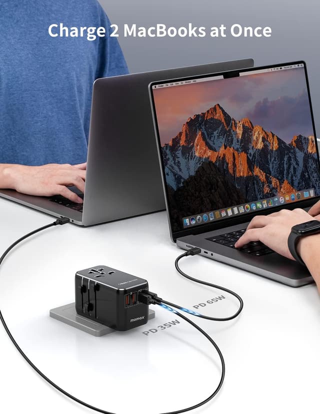 Detalle de MOMAX Universal Travel Adapter 100W