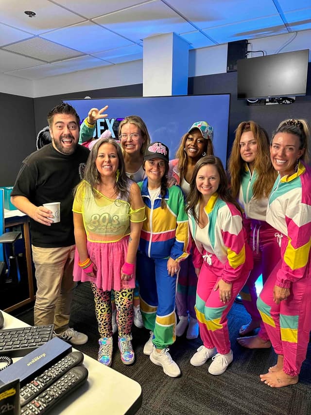 Detalle 2 de UOUA Women's Color Block Tracksuit Set