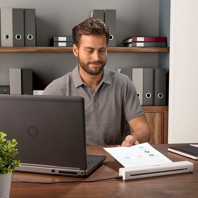 Thumbnail 4 de Brother DS-640 Compact Mobile Scanner 1.5"x2"x11.9"