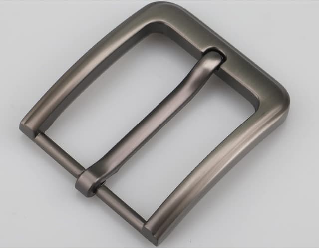 Detalle de McFanBe Modern Polished Alloy Belt Buckle (fits belts up to 38mm wide)
