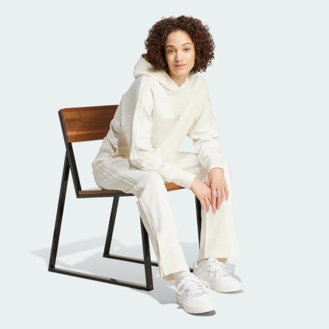 Detalle 1 de adidas ALL SZN French Terry Pantalón 3 bandas Blanco