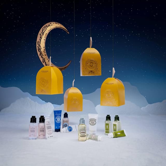 Thumbnail 2 de L'OCCITANE Almond Ornament hydrating hand and body set
