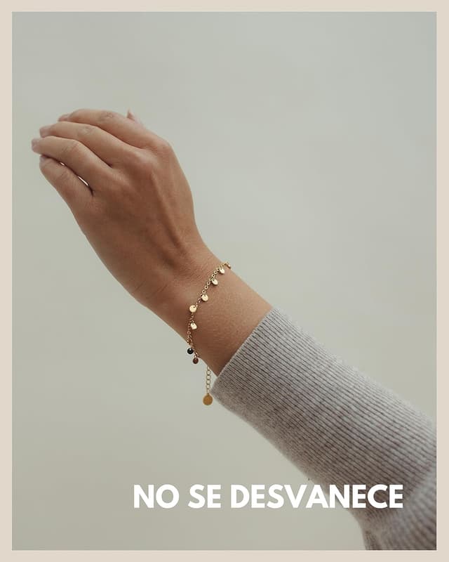 Detalle 1 de GD GOOD.designs ES 2015 Pulsera con placa mujer
