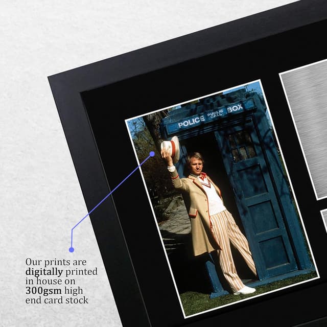 Detalle 2 de Peter Davison Dr Who Fifth Doctor Signed A4 Framed Photo