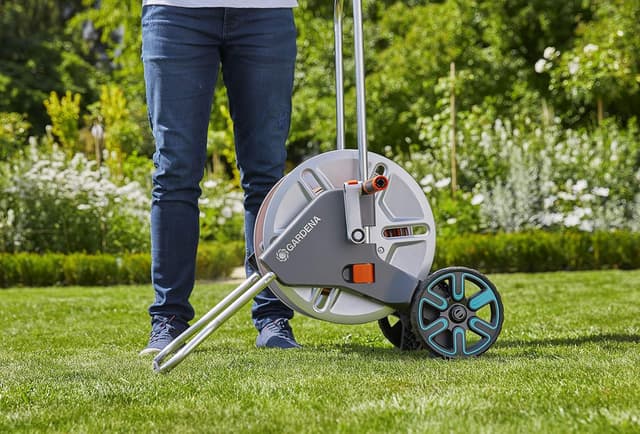 Detalle 2 de Gardena CleverRoll L Schlauchwagen 100 m
