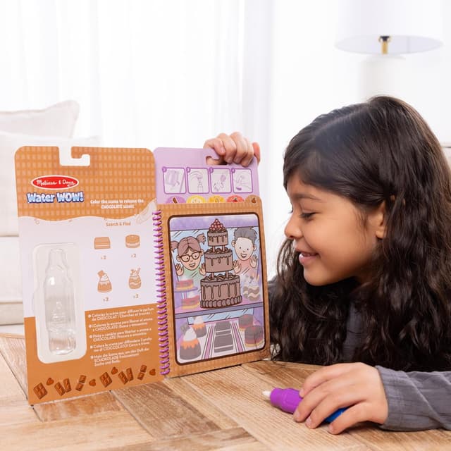 Thumbnail 6 de Melissa & Doug Scented Water Wow – Blocco attività riutilizzabile da colorare con acqua, formato viaggio “Dolcetti”