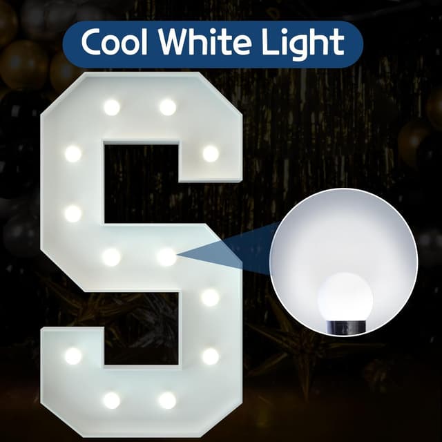 Detalle 2 de 4-Foot Tall Light-Up Marquee Letters (Mr and Mrs) White Foam Board Sign for Wedding & Engagement Photos