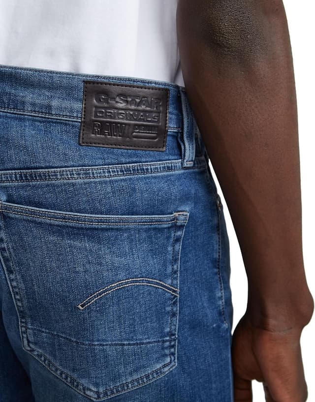 Detalle de G-Star Men’s 3301 Slim Denim Shorts (5-pocket) in leather-like paper fabric