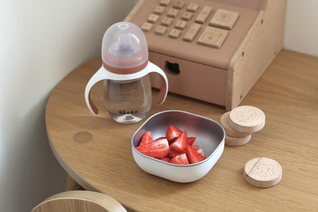 Detalle 2 de BÉABA 2-in-1 Trinklernbecher für Kinder (210 ml) mit Babyflasche-zu-Kindertasse-Ansatz, terracotta