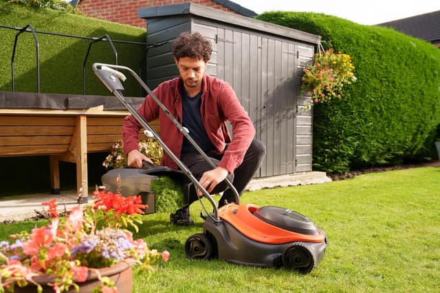 Thumbnail 5 de Flymo SimpliMow 300 18V cordless mower