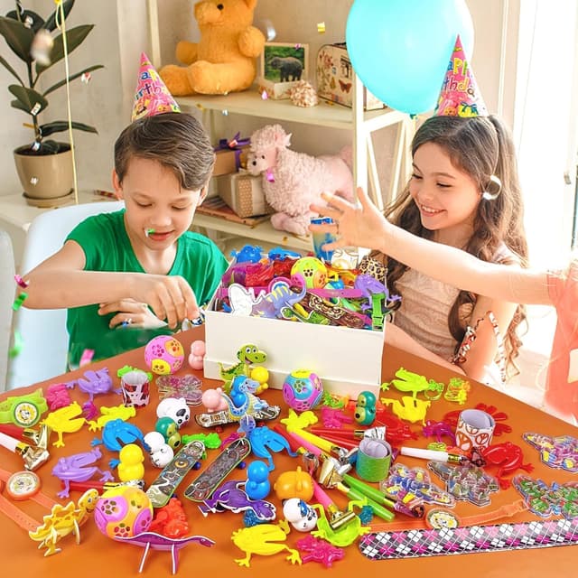 Detalle de SXFENG Kindergeburtstag Mitgebsel-Set mit 122 Teilen (13 Party-Spielzeugarten)