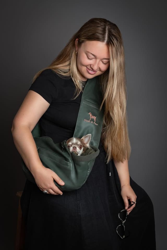 Detalle de NOAH & PAW dog sling carrier 3-10lb