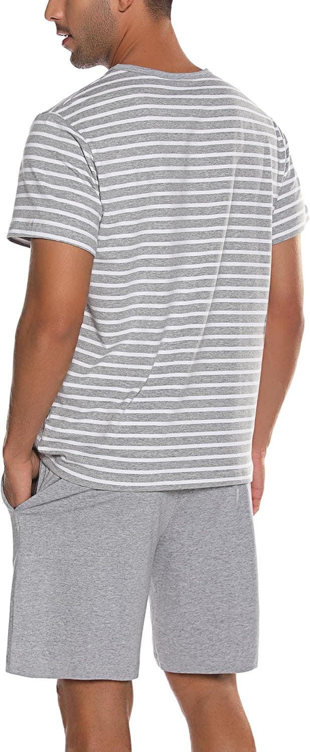 Detalle de Leversic Herren-Schlafanzug kurz aus Baumwolle mit Kontraststreifen – Sommer-Pyjama Set