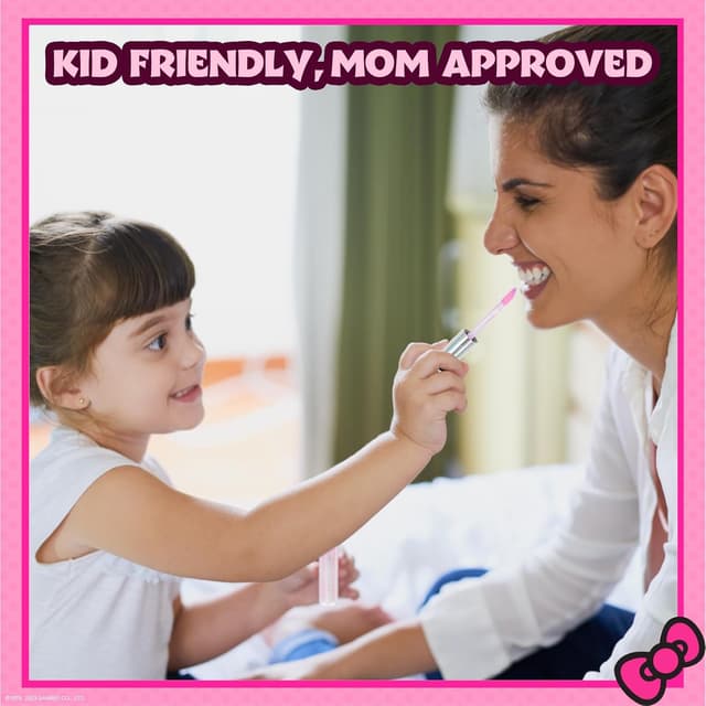 Detalle de Townley Girl Hello Kitty Nail Polish and Lip Gloss Kids Makeup Set (Age 3+)