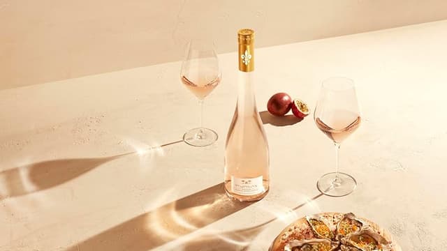 Thumbnail 4 de Château Sainte Marguerite Symphonie Rosé 750 ml 🍷