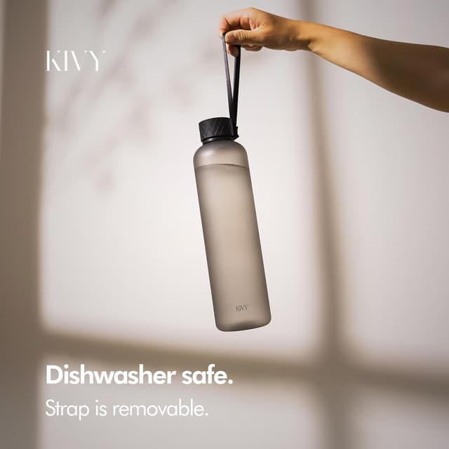 Detalle de KIVY Slim Water Bottle 32oz (Black) — Lightweight, Shatterproof, Screw-Top, Dishwasher Safe