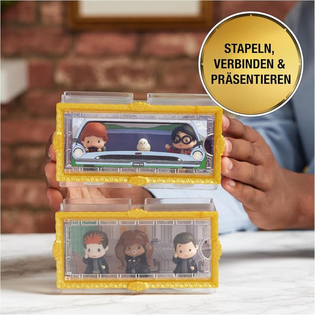Detalle de Wizarding World Harry Potter Micro Magical Moments Sammelfiguren Multipack „Ford Anglia“ mit Harry, Ron, Hedwig