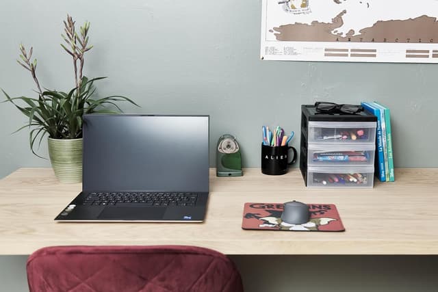 Detalle 2 de IRIS Ohyama Tour de rangement plastique A5 avec 3 petits tiroirs (noir) DC-A5