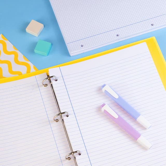 Detalle 2 de Raylu Paper Recambio Hojas A4 Perforadas 90 g