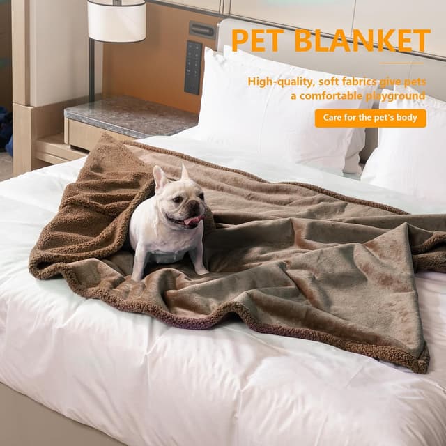 Detalle de Maidewow Brown waterproof dog blanket (reversible, leakproof) for couch & bed