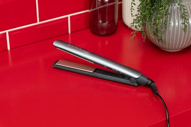 Imagen de Remington S8598 Keratin Protect, 5 ajustes 150–230 °C en OfertitasTOP