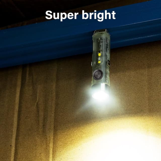 Detalle de RovyVon A5 Pocket Torch A5 Gen 4 mini torch with 450 lumens and sidelight