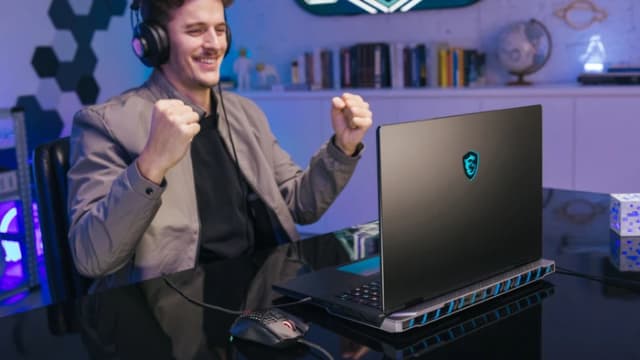 Thumbnail 17 de MSI Titan 18 HX AI A2XWJG-656 18"