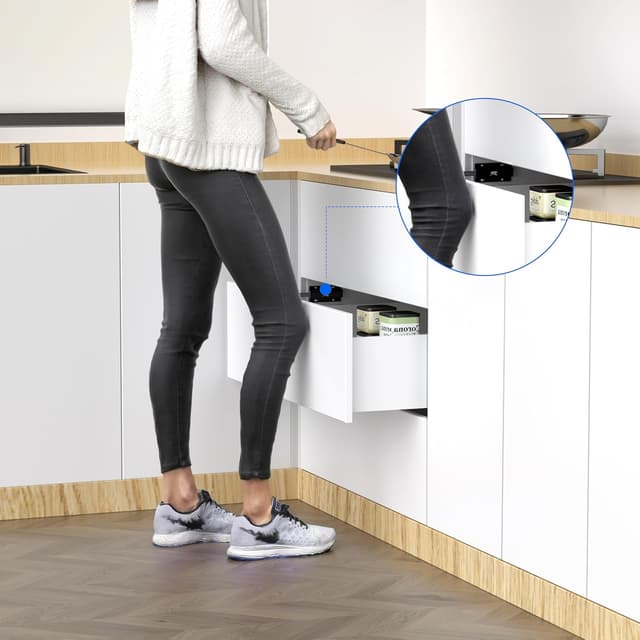 Detalle 2 de Jiayi Apertura a pressione Push to Open con chiusura magnetica, 2 pezzi Push Pull per ante (alluminio, installazione adesiva)