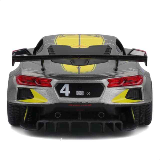 Detalle de Bburago Chevrolet Corvette 2022 die-cast replica (1:24 scale) in yellow