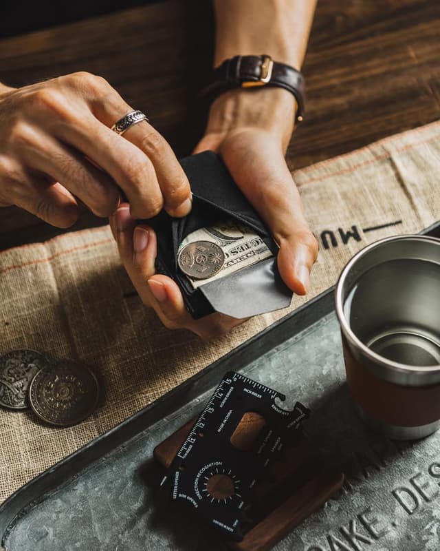 Thumbnail 6 de DUGRAFT Men’s Pop-Up Credit Card Holder Wallet (Slim RFID Blocking Aluminium) with Coin Pocket – Black