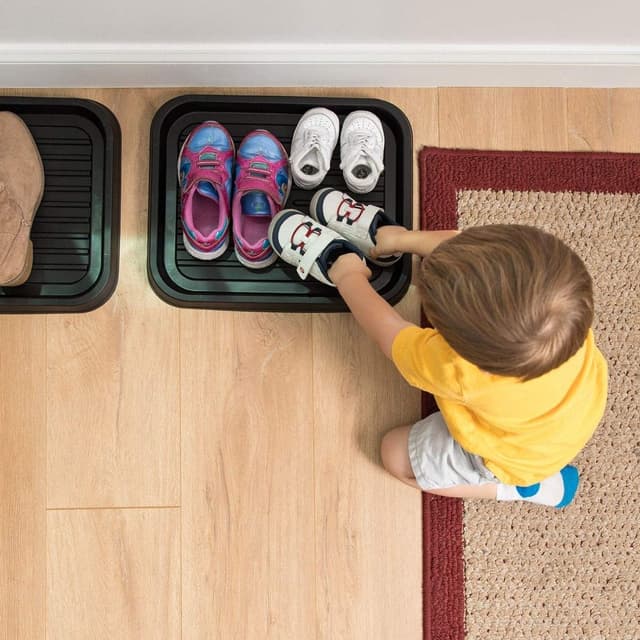 Detalle 2 de Iris Ohyama SHT-S, set da 3 scolapiatti/vassoio scarpiera in plastica impilabile con cestino per stivali, nero