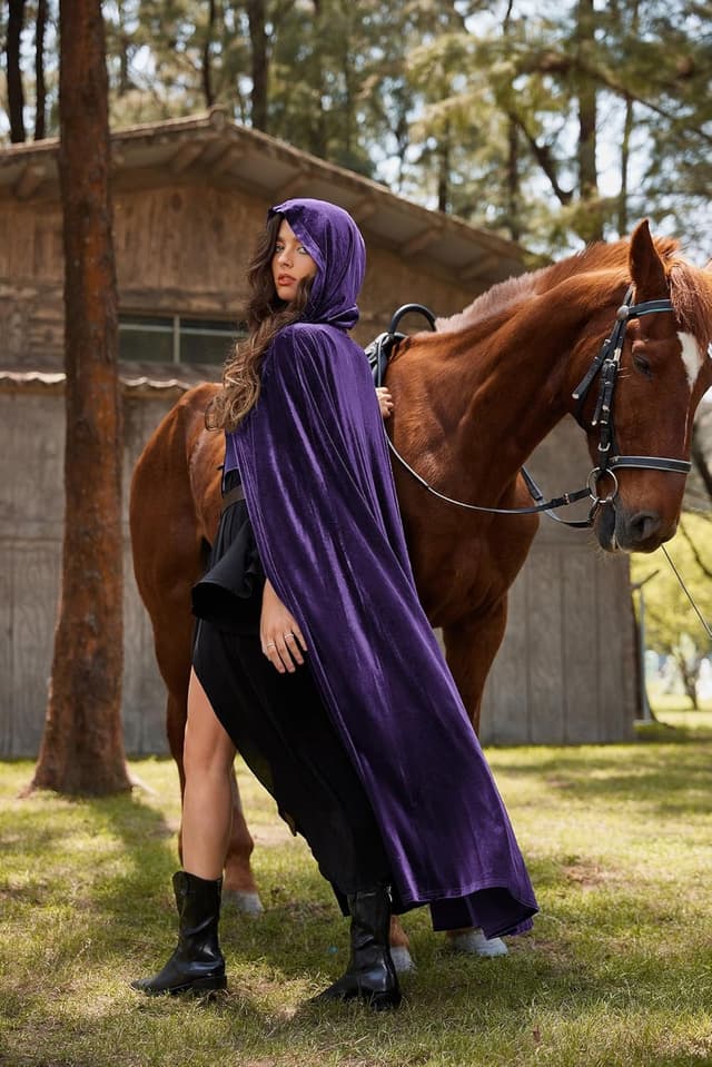 Thumbnail 6 de SCARLET DARKNESS Cape Renaissance maxi en velours