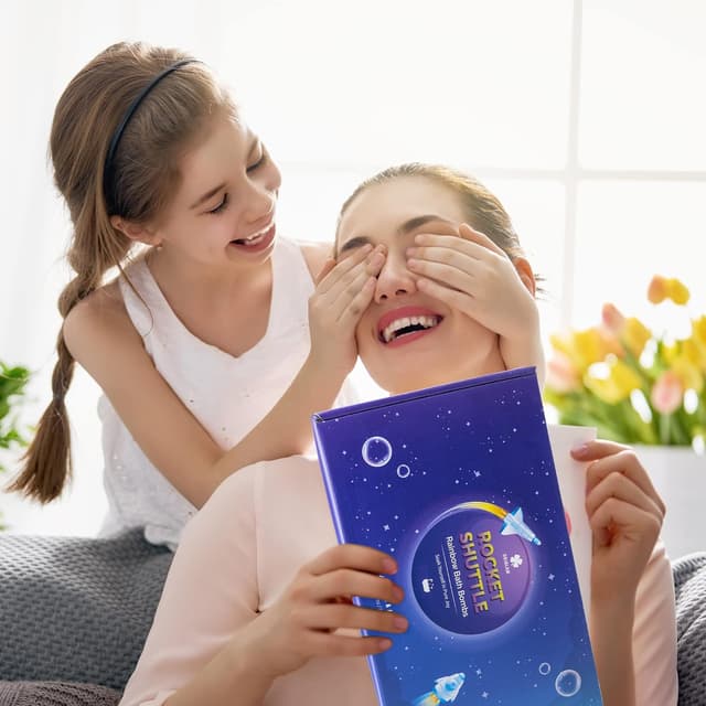 Detalle 2 de ORIGLAM Rainbow Bath Bombs for Kids 85g