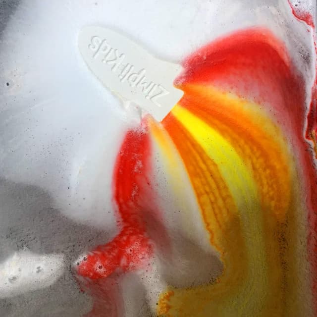 Detalle 2 de Lot de 3 grandes bombes de bain ZIMPLI Rocket (effet flamme pétillant) – jouets de bain pour enfants
