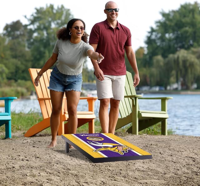 Detalle 2 de YouTheFan NFL Portable Cornhole Game (2' x 3') with Logo Bags