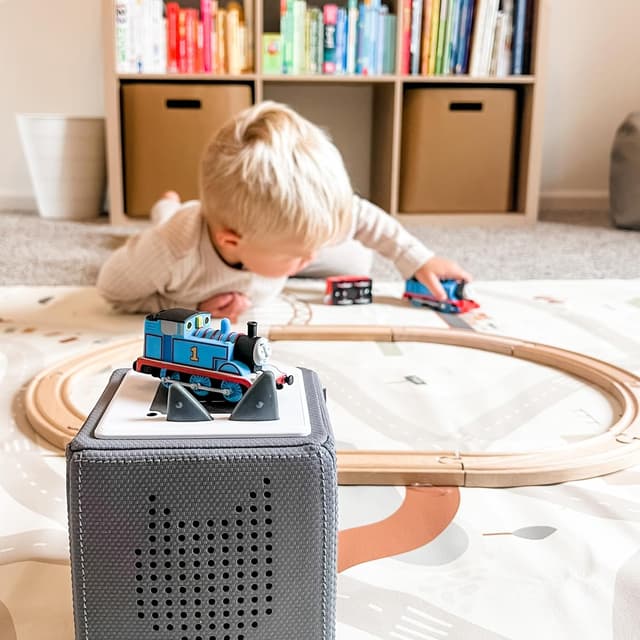 Detalle 2 de tonies Audio Character for Toniebox – Thomas the Tank Engine: The Adventure Begins (Adapted Audiobook)