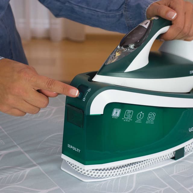 Detalle de Polti Vaporella Express VE30.20 — plancha vapor 2200 W
