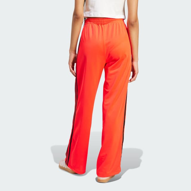 Detalle 2 de Adidas Pantalón Adicolor Classic Firebird Loose rojo