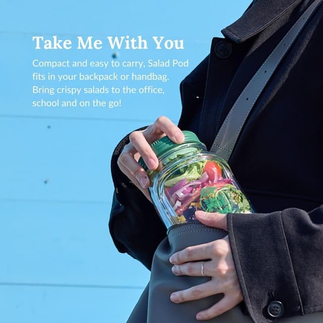 Detalle de Prepara The Original Salad Pod for fresh, mess-free layered salads