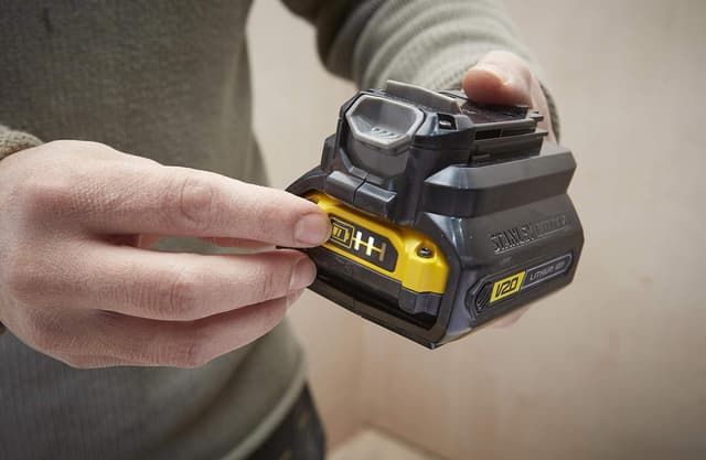 Thumbnail 3 de STANLEY FATMAX SFMCB100 XJ Adaptador V20 18V