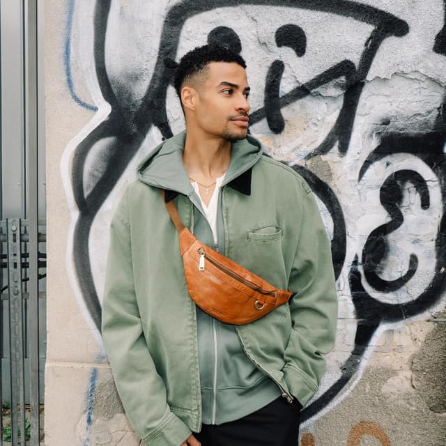 Detalle 2 de Berliner Bags Turin sac banane 30,5 cm