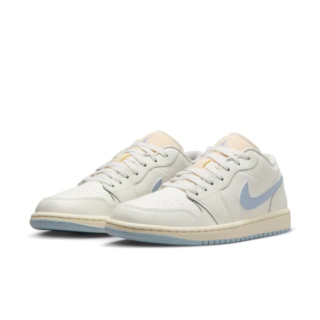 Detalle de Nike WMNS AIR JORDAN 1 LOW zapatillas casual mujer