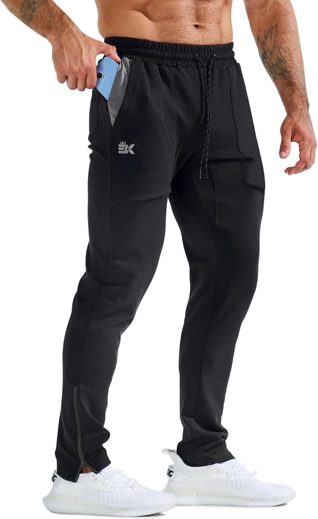 Detalle de BROKIG Mens Zero Armor Gym Jogger Bottoms with ankle zips and zipped pockets