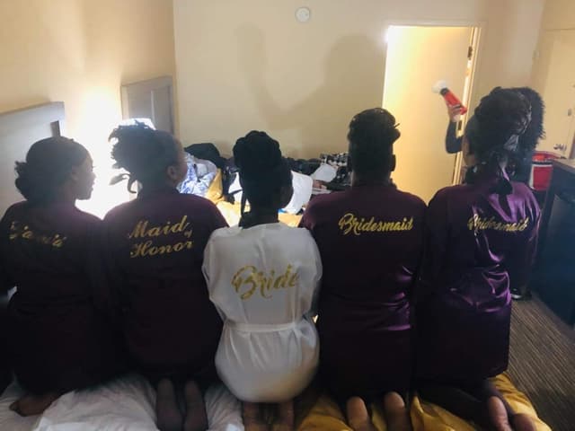 Detalle de Vlazom Peignoir satin femme à col en V avec ceinture (kimono / robe de chambre)