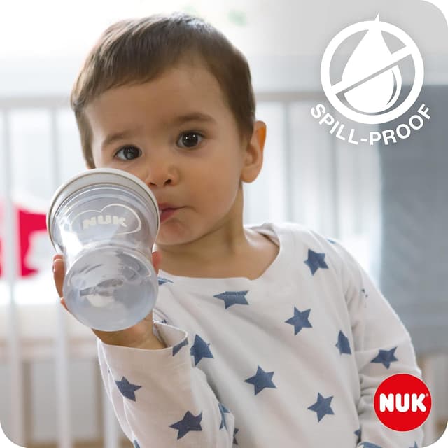 Detalle 2 de NUK Action Cup 230 ml toddler drinking cup