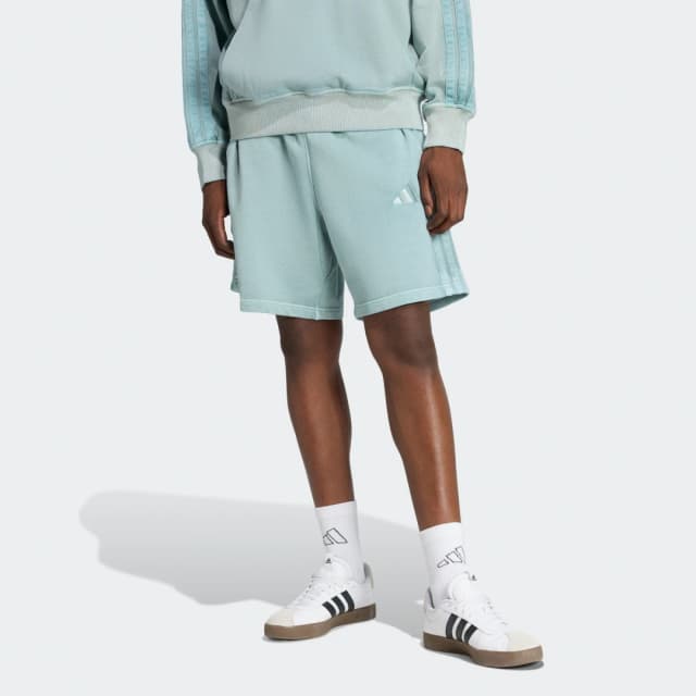Detalle de adidas Pantalón corto de felpa efecto lavado ALL SZN verde