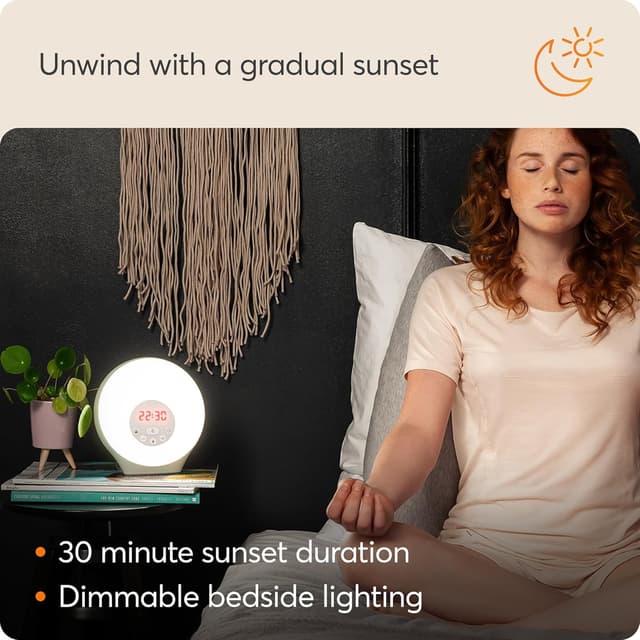 Detalle de Lumie Sunrise Alarm sunrise wake-up alarm with sunset sleep feature, sounds & mood lighting (White)